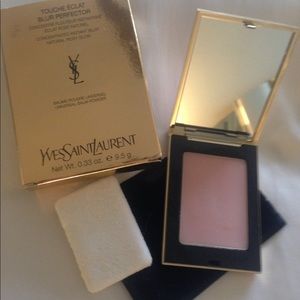 Yves Saint Laurent Touche Éclat Blur Perfector